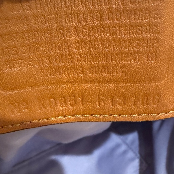 Coach - SoHo Hobo Pebbled Leather Shoulder Bag - 2008 - Great Condition - Clean - Picture 10 of 10